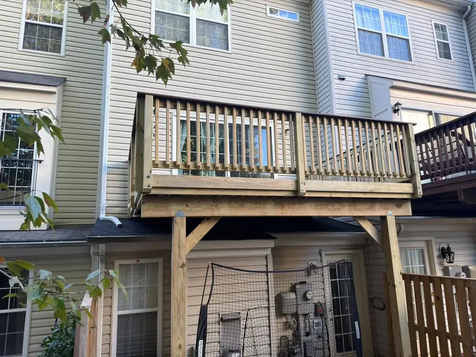 Full front view of the raised deck and railings